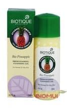 Очищающий пенящийся гель с ананасом "Biotique"